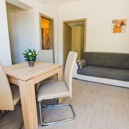 Apartamento Putnik Dugi Rat Exterior foto