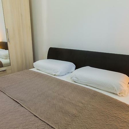 Apartamento Putnik Dugi Rat Exterior foto